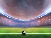 开云足球直播-战术革命与个体觉醒，卡马文加爆发背后的瑞士式智慧，如何全面压制利物浦体系