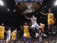 开云体育入口-西决生死战焦点战，猛龙斩落奇才