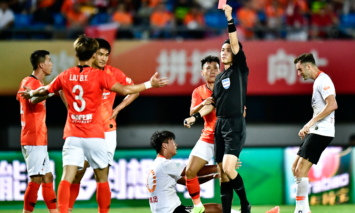 关于贵州恒丰客场逆转胜利，实现保级目标的信息