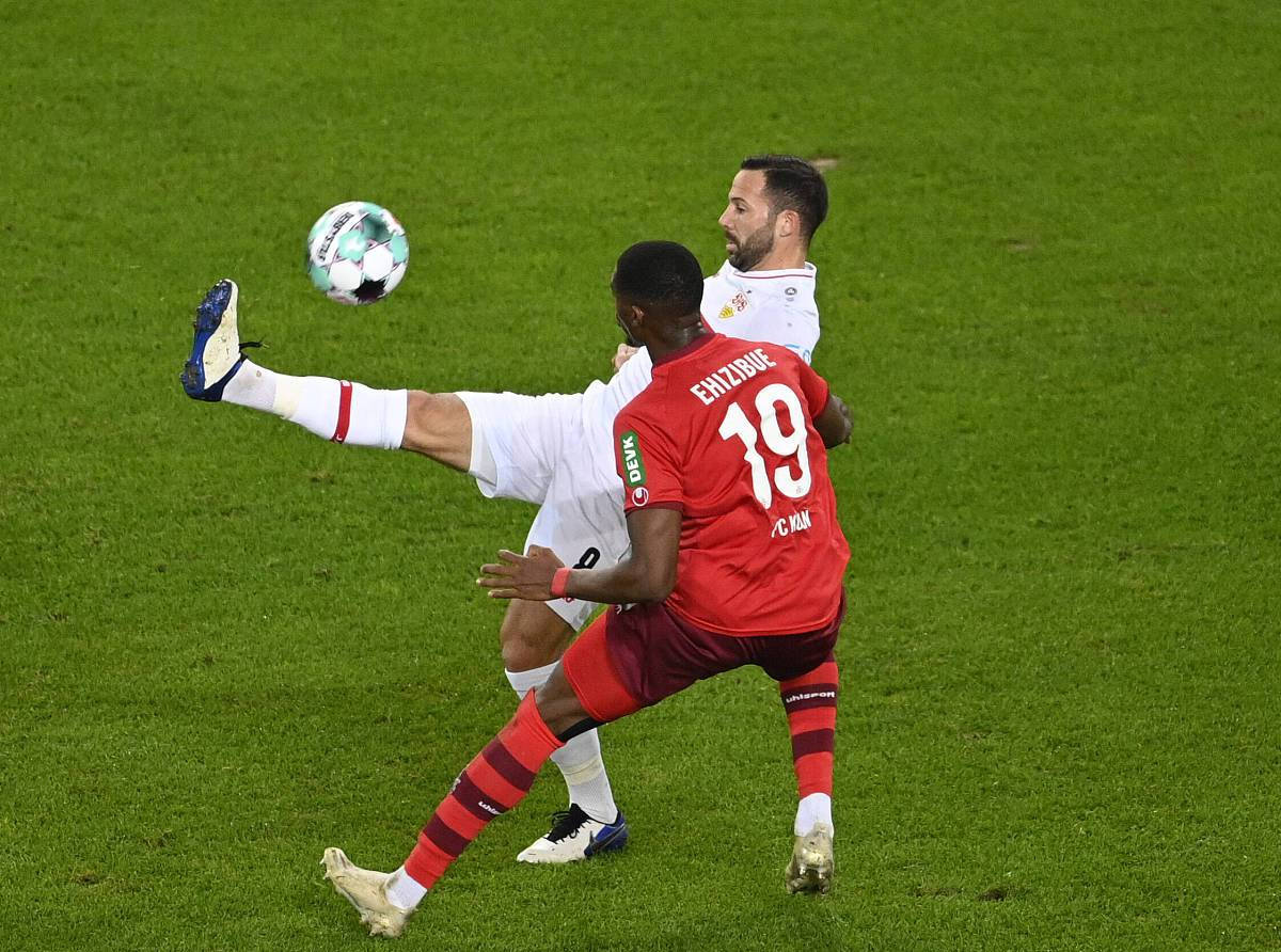 包含不莱梅客场失利，积分榜位置下滑的词条