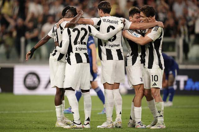 关于那不勒斯上演对决尤文图斯，争取争冠机会的信息