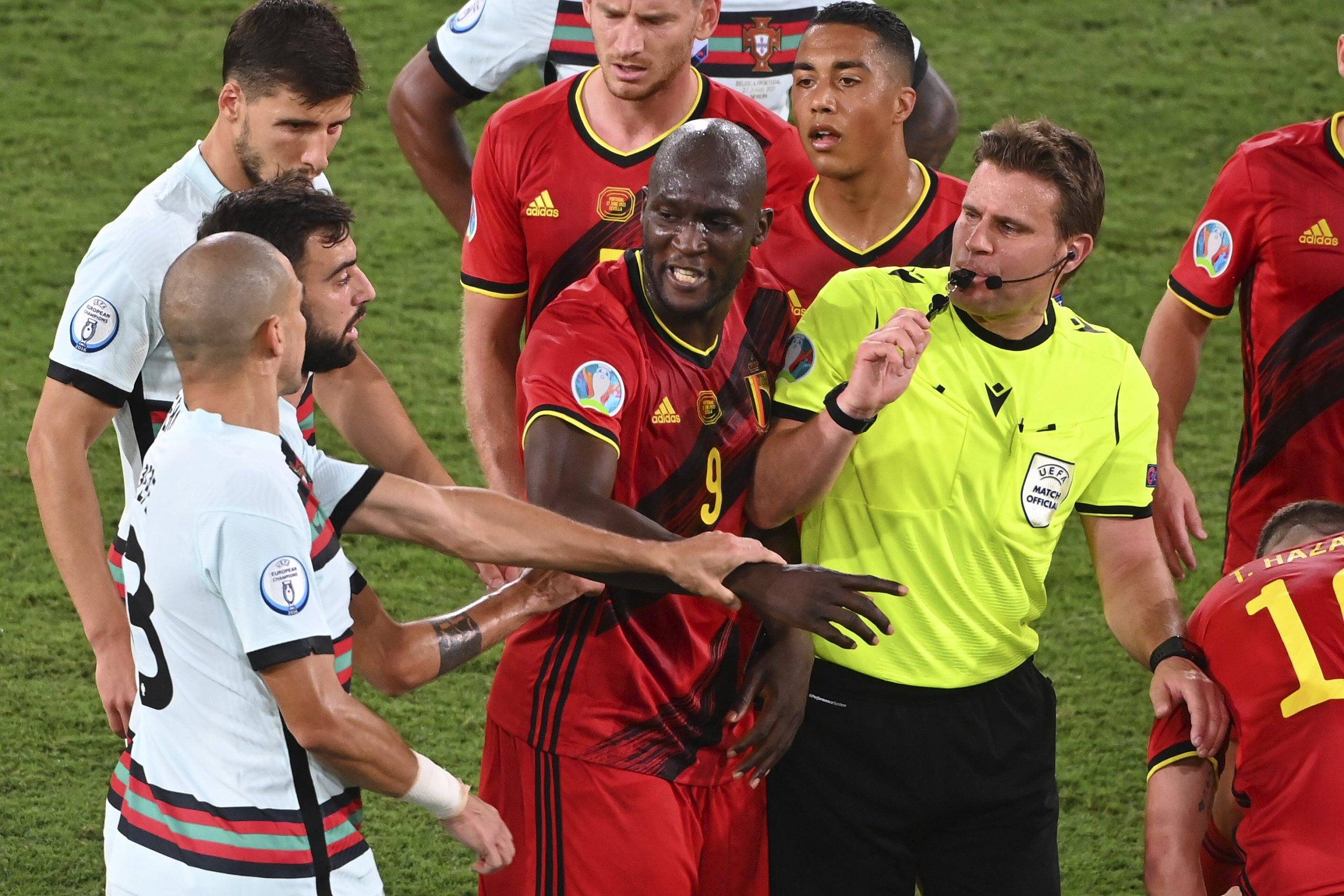 捷克队击败荷兰，小组第一突出重围的简单介绍