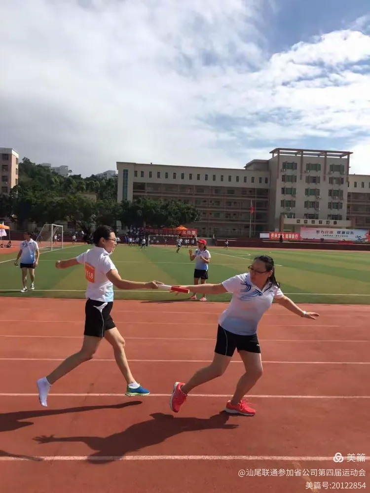 队伍合作完美呈现，选手互相配合默契