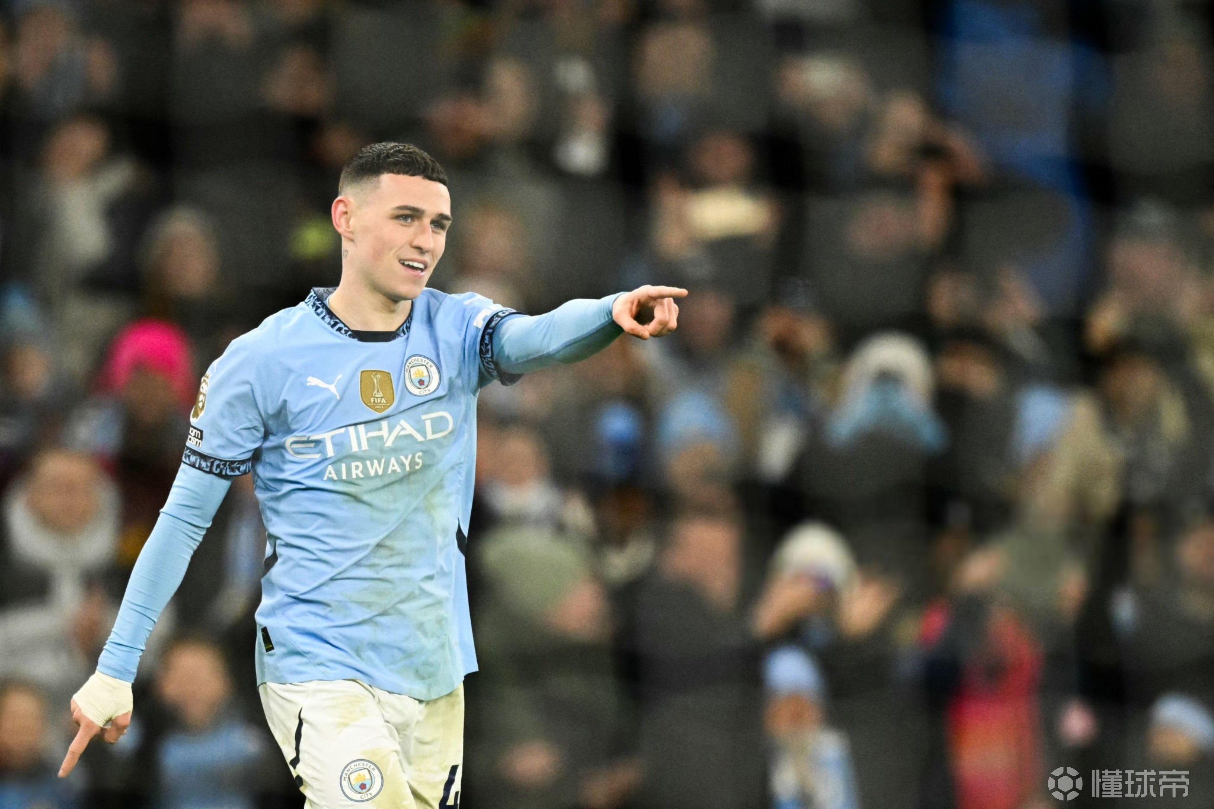 关于摩洛哥绝杀曼城，阿尔巴三分雨点燃全场的信息