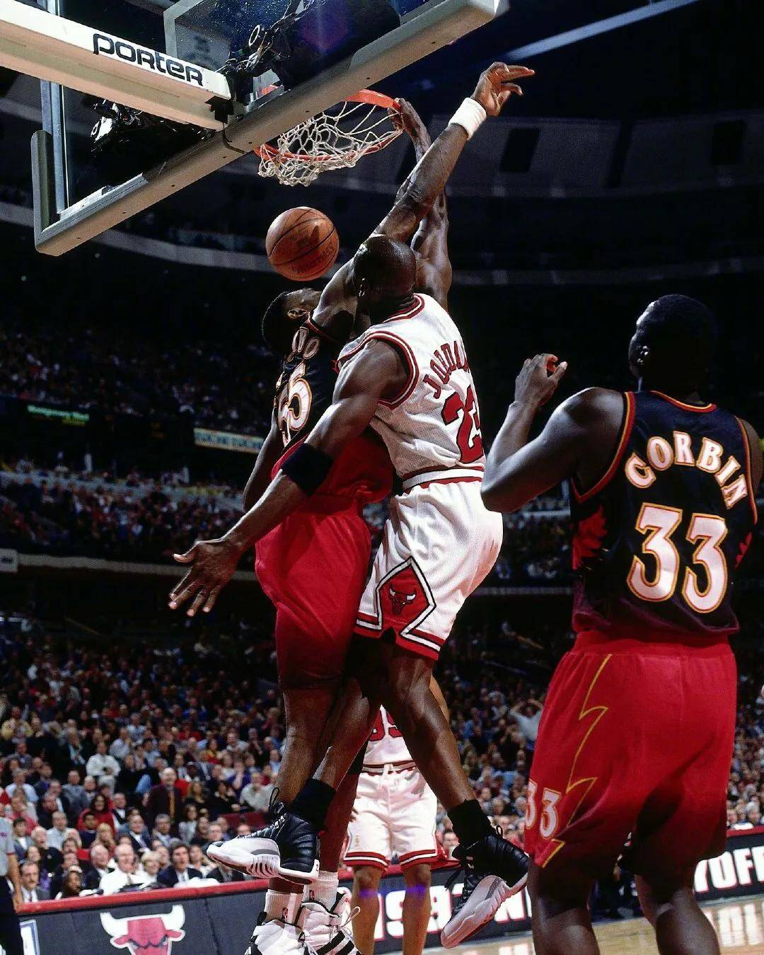 关于勇士完胜公牛,德罗赞惊艳四座的信息 关于勇士完胜公牛,德罗赞惊艳四座的信息