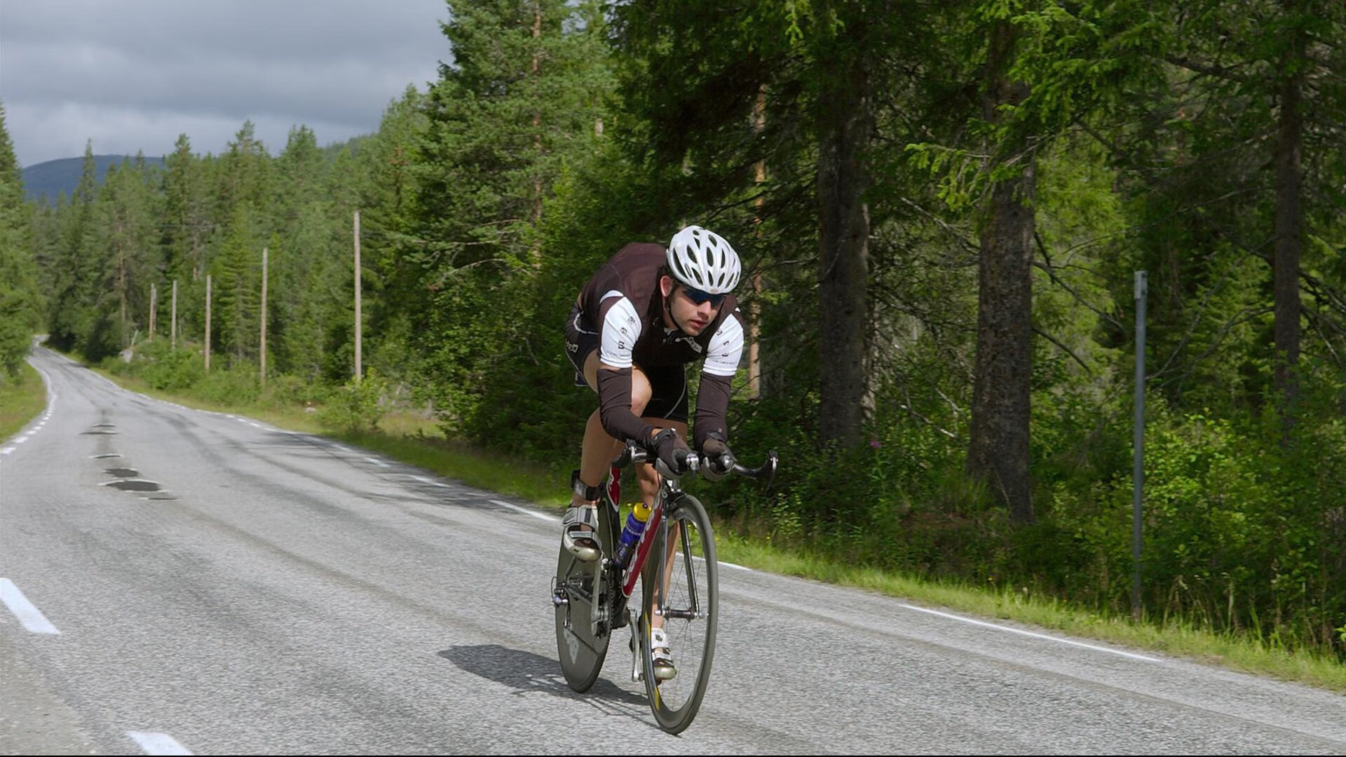 库里比赛走势一手掌控，火箭狂胜掘金