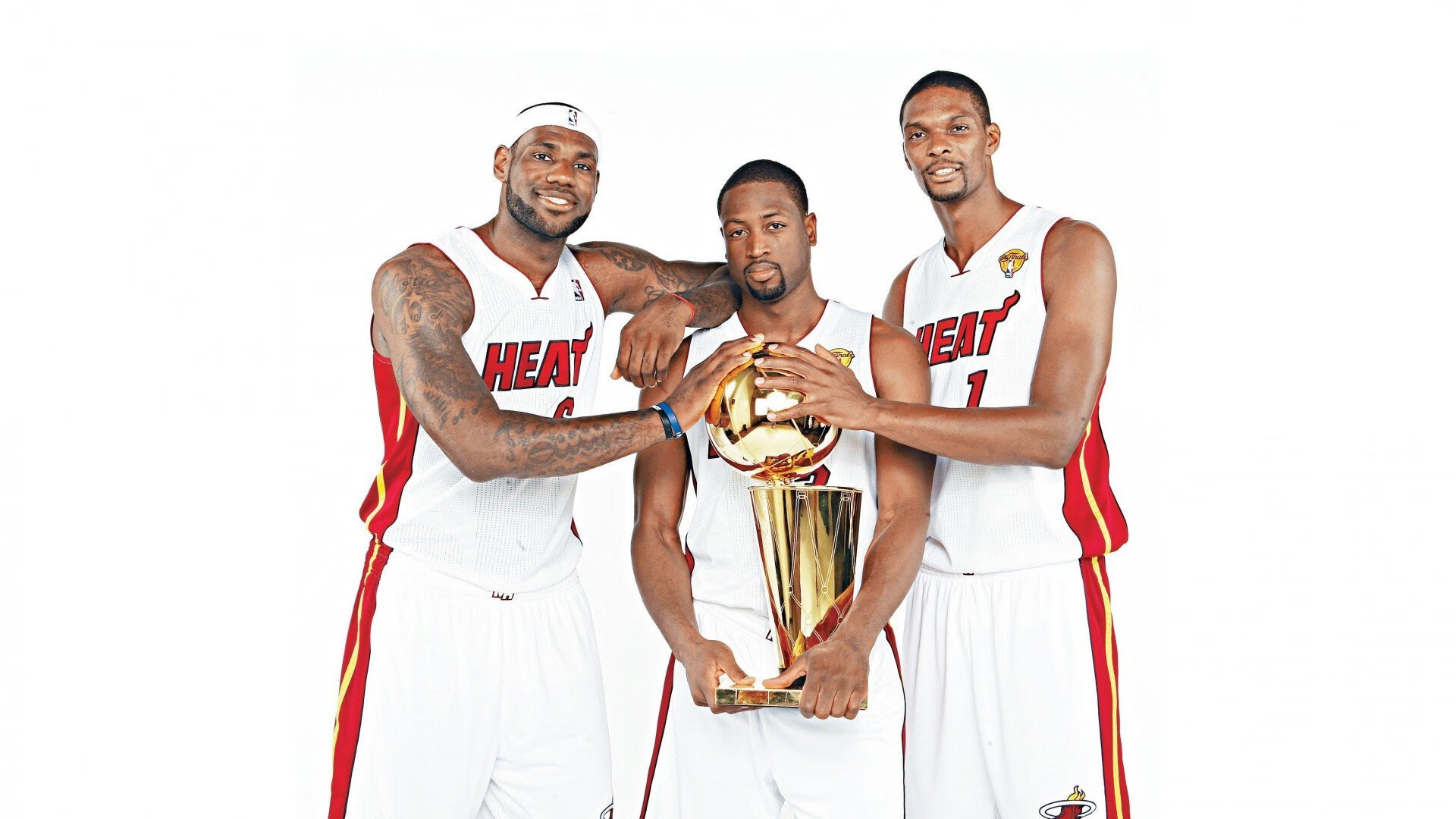 塞恩斯状态火热，雷诺车队上演惊天翻盘，迈凯伦优势荡然无存